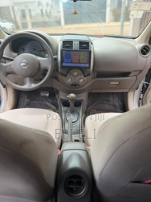 Nissan Almera 2013 Silver