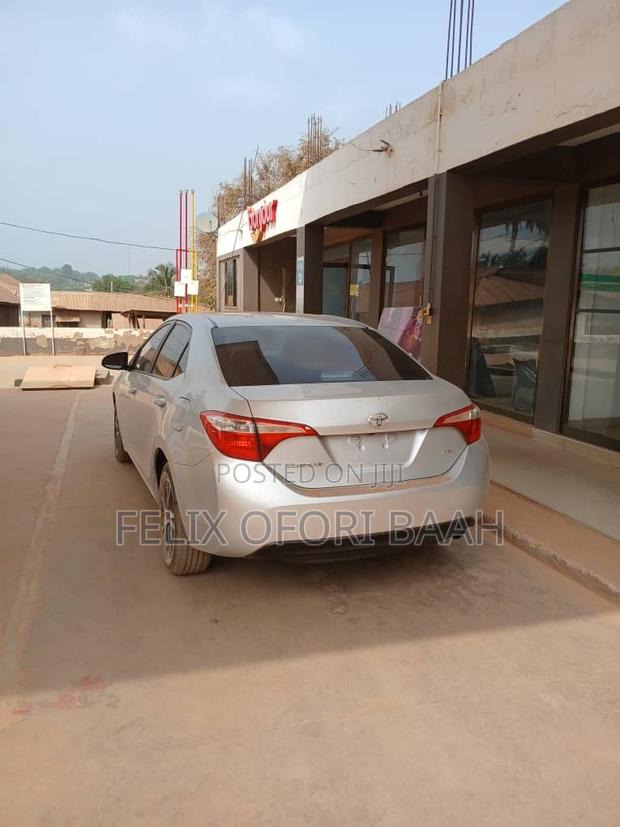 Toyota Corolla LE 4dr Sedan (1.8L 4cyl CVT) 2016 Silver