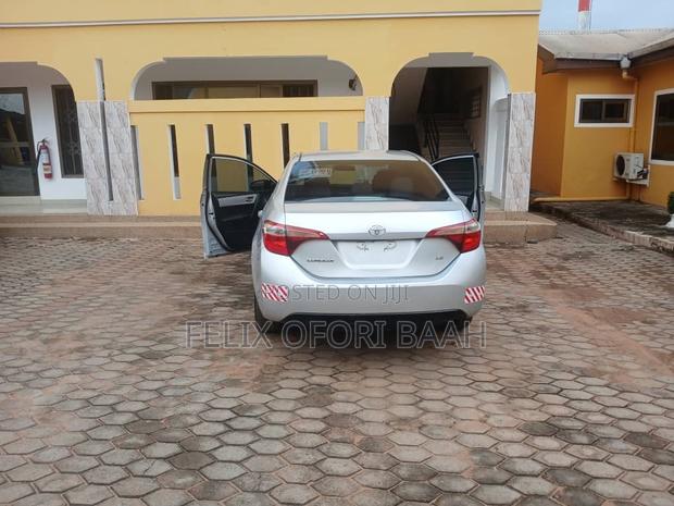 Toyota Corolla LE 4dr Sedan (1.8L 4cyl CVT) 2016 Silver