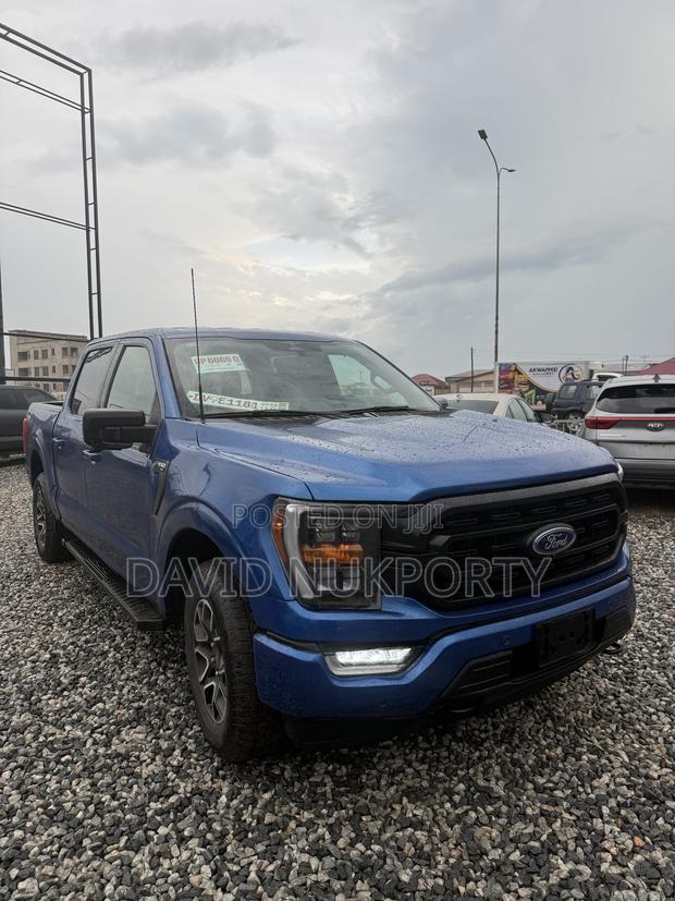 Ford F-150 2023 Blue