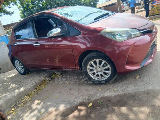 Toyota Vitz 2017 Brown