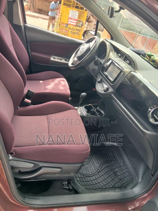 Toyota Vitz 2017 Brown