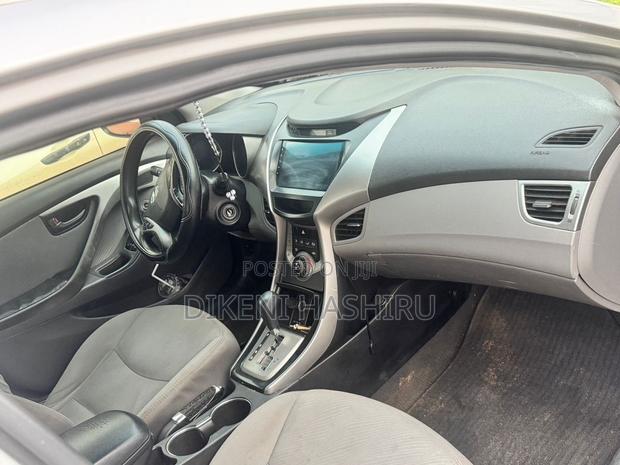 Hyundai Elantra 2013 Silver