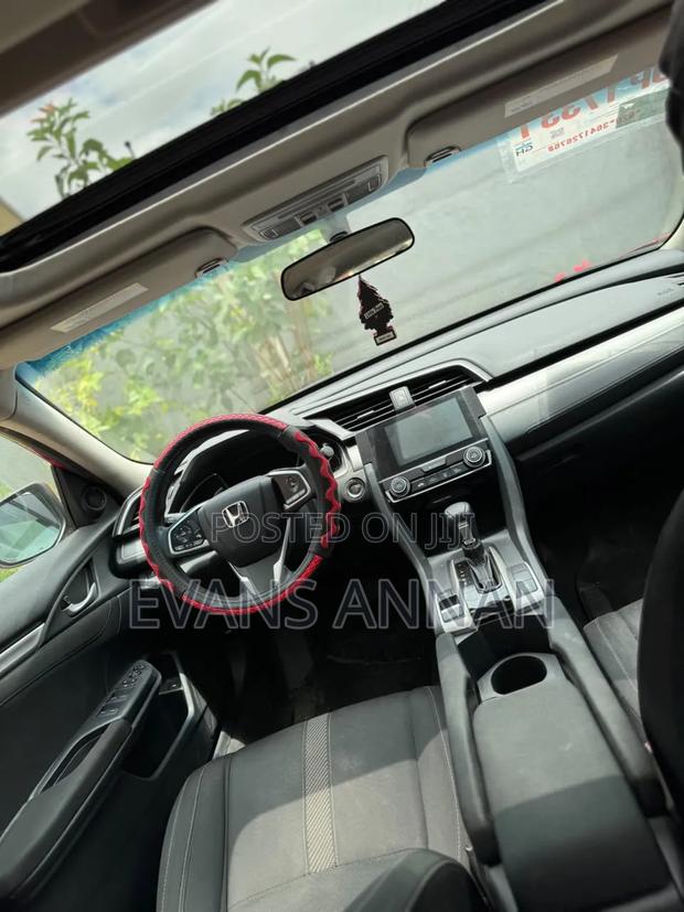 Honda Civic 2016 Red