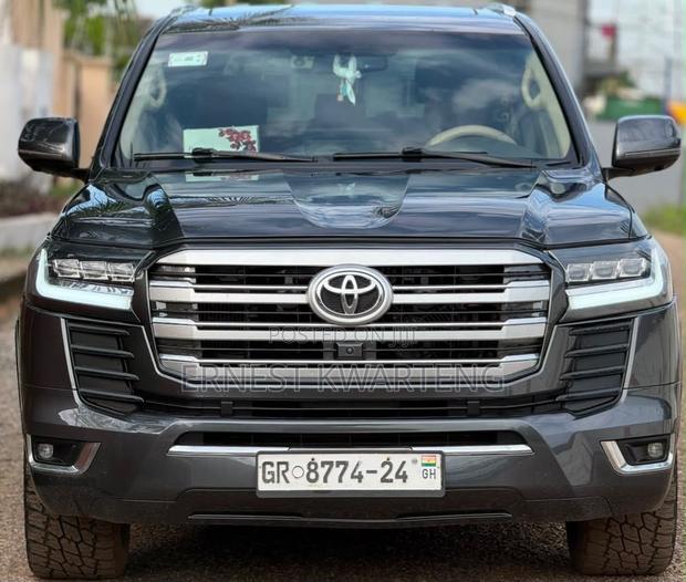 Toyota Land Cruiser 2023 Black