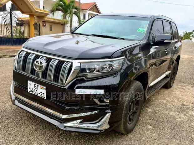 Toyota Land Cruiser Prado 2015 Black
