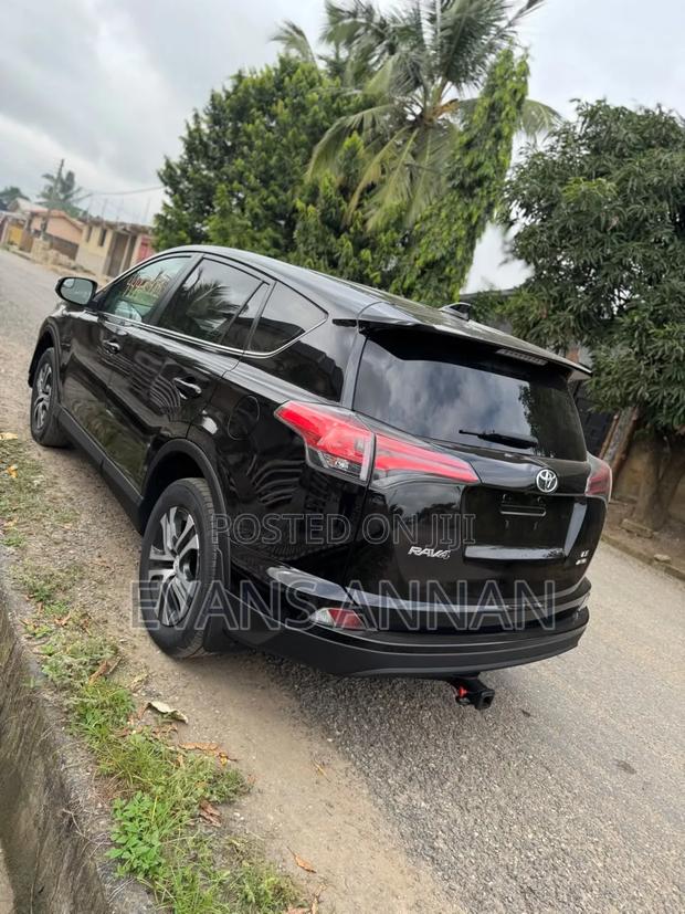 Toyota RAV4 2018 Black