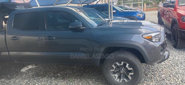 Toyota Tacoma 2023 Gray