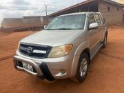 Toyota Hilux 2.5 2006 Silver for sale