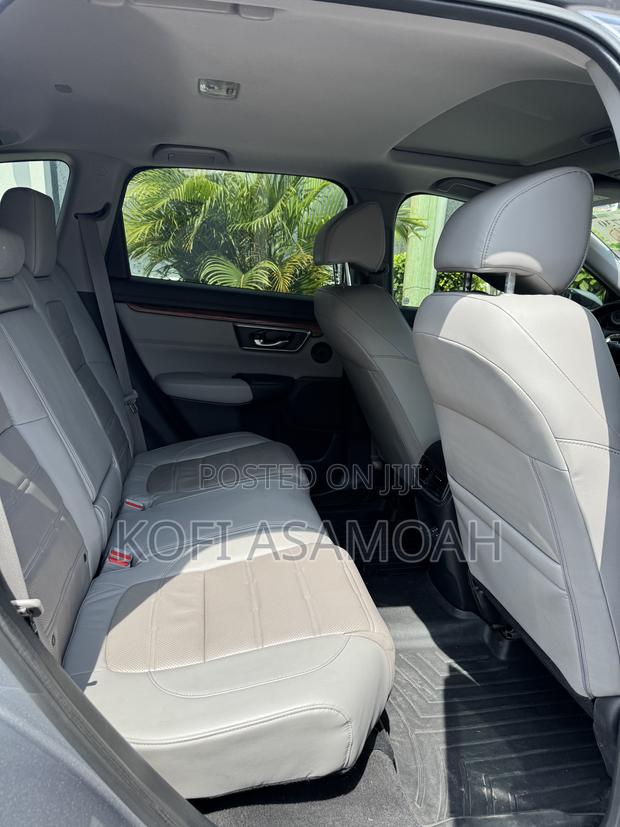 Honda CR-V Touring 4dr SUV (1.5L 4cyl CVT) 2017 Silver