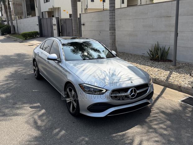 Mercedes-Benz C300 2024 Silver