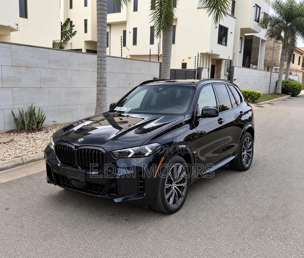 BMW X5 xDrive40i Sports Activity Vehicle 2025 Black
