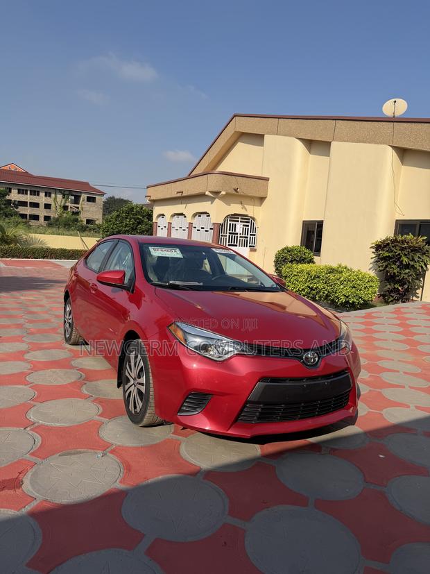 Toyota Corolla LE Plus 4dr Sedan (1.8L 4cyl CVT) 2015 Red