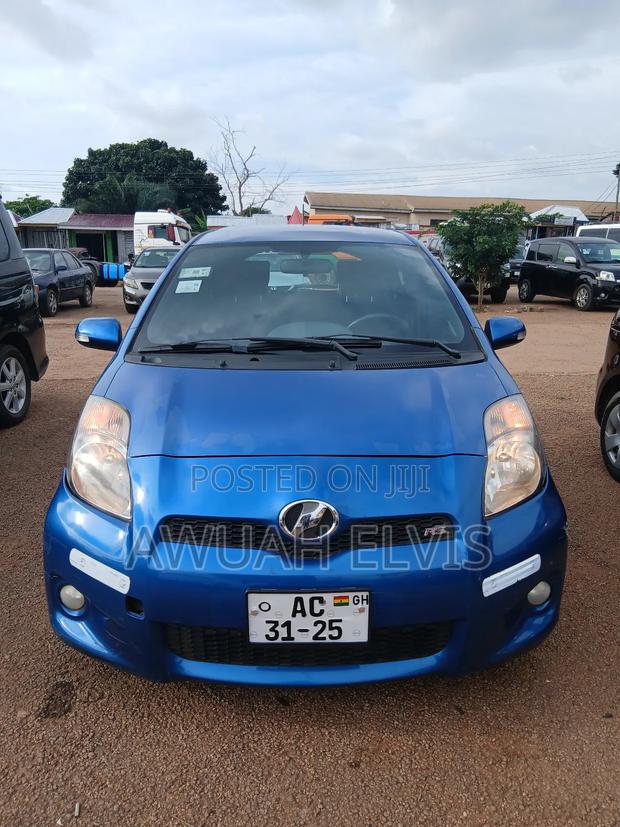 Toyota Vitz 1.3 AWD 5dr 2010 Blue