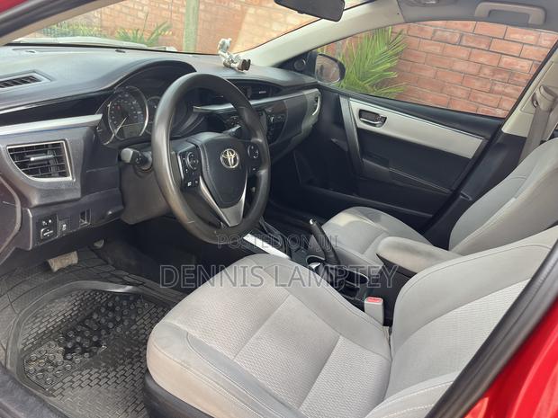 Toyota Corolla 2014 Red