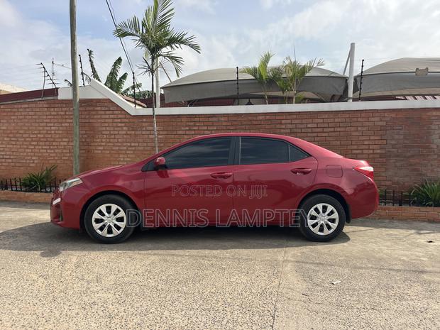 Toyota Corolla 2014 Red