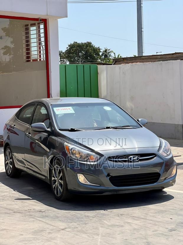 Hyundai Accent SE Sedan 2017 Silver