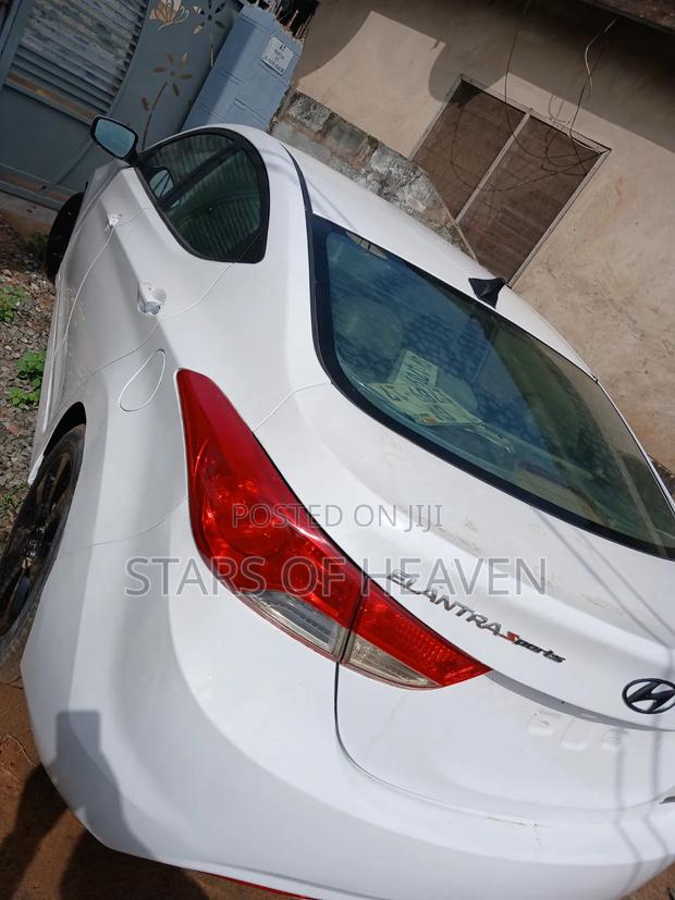 Hyundai Elantra 2015 White