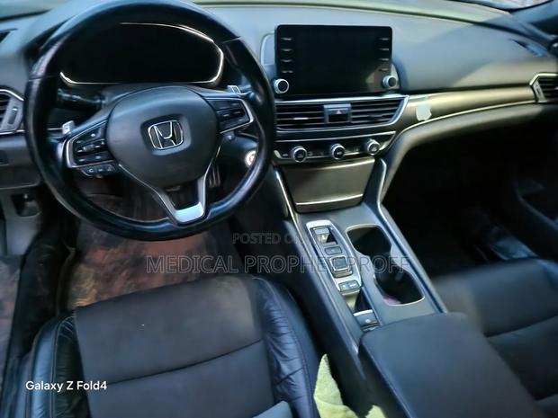Honda Accord EX-L (2.0L 4cyl Turbo 10A) 2019 Green