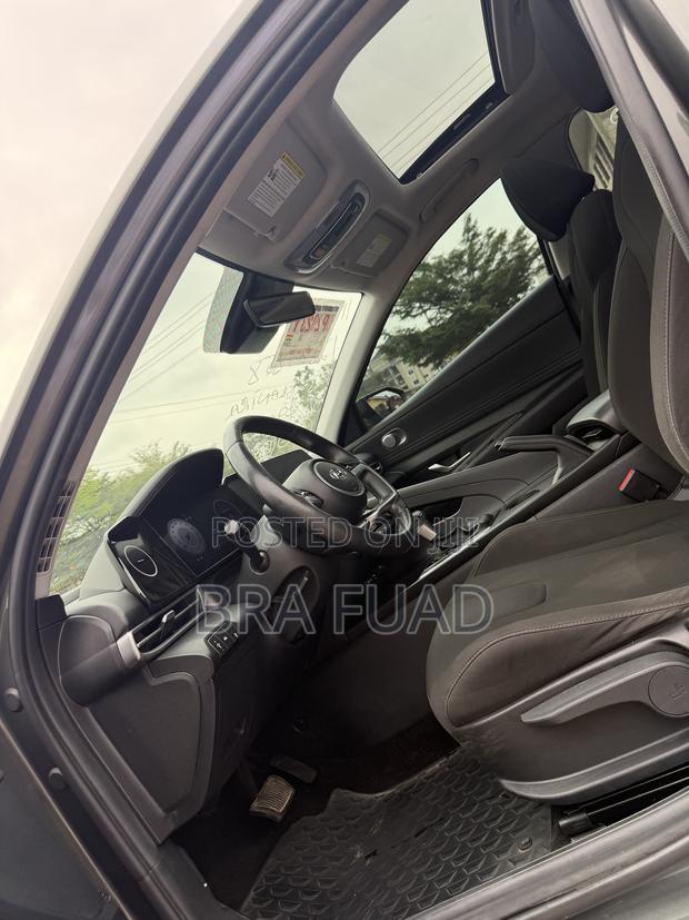 Hyundai Elantra 2023 Gray