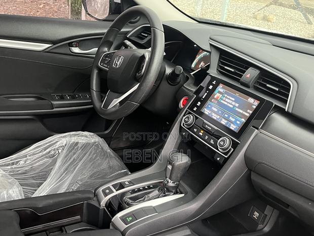 Honda Civic EX 4dr Sedan (2.0L 4cyl) 2017 White