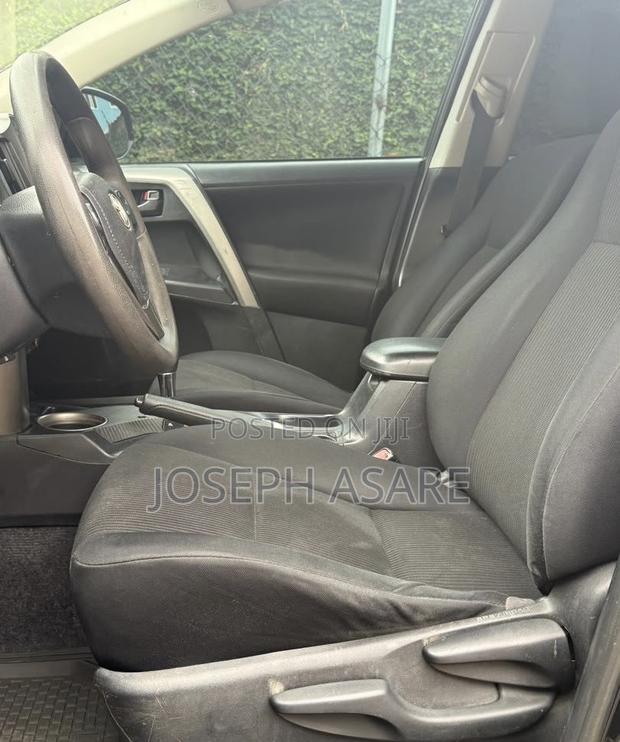 Toyota RAV4 LE AWD (2.5L 4cyl 6A) 2016 Black
