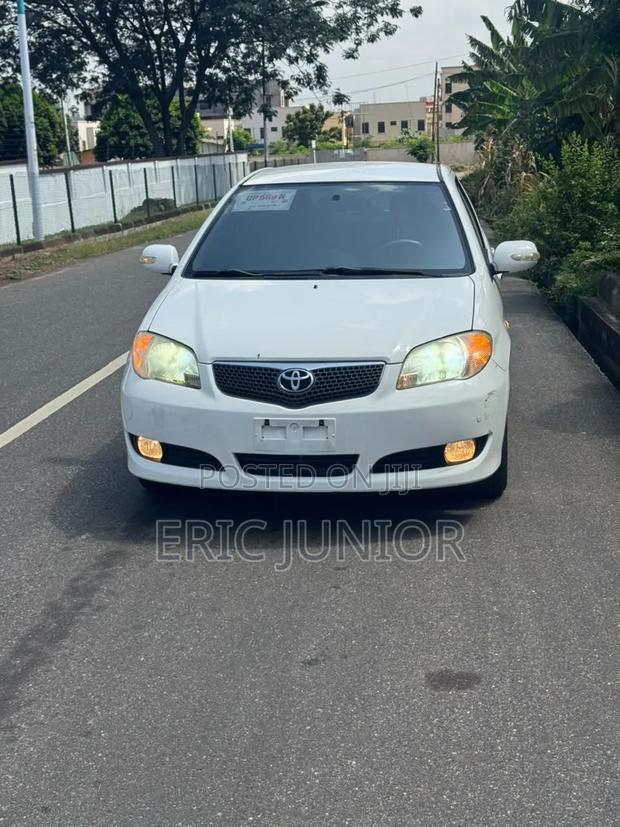 Toyota Vios 2009 White