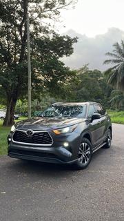 Toyota Highlander XLE 2022 Gray for sale
