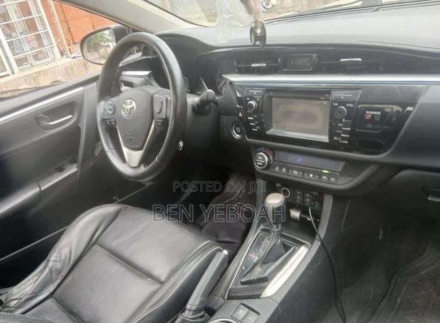 Toyota Corolla S 4dr Sedan (1.8L 4cyl CVT) 2015 Black