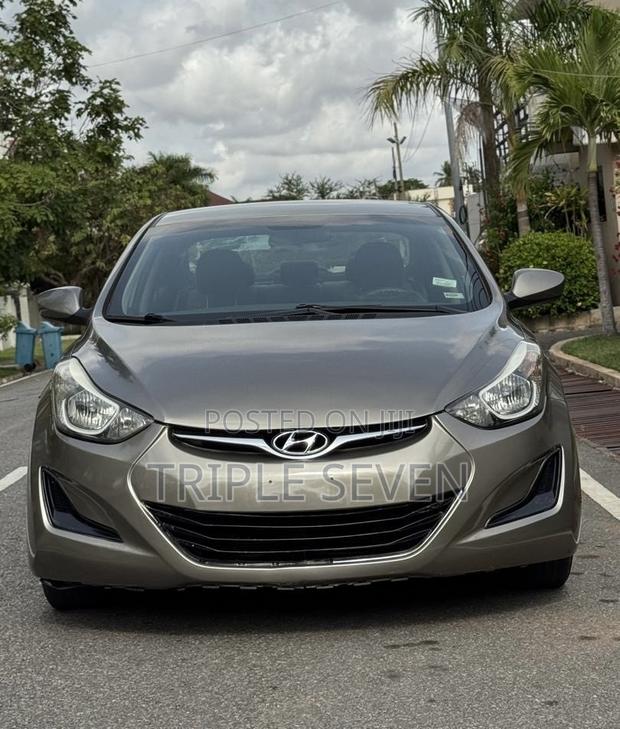 Hyundai Elantra SE 4dr Sedan (1.8L 4cyl 6A) 2015 Brown