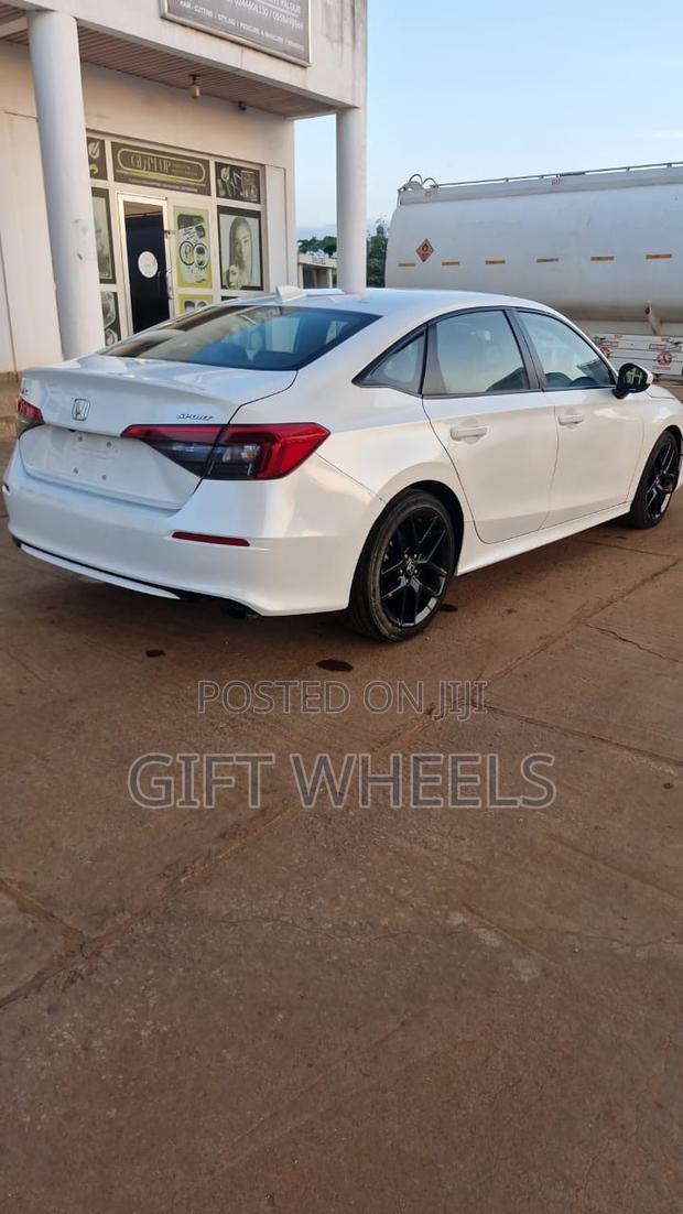 Honda Civic Sport 2022 White