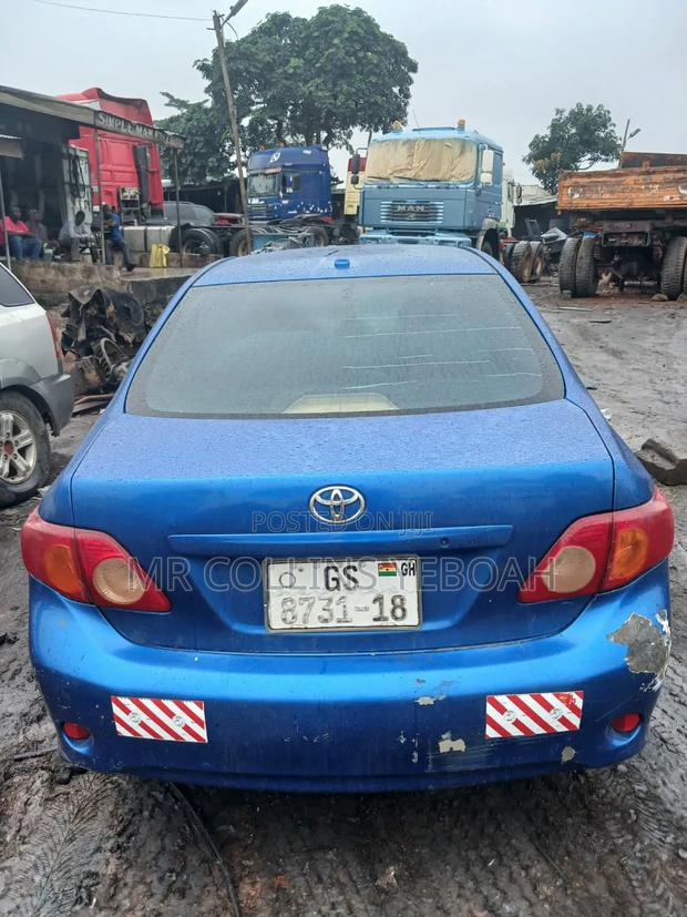 Toyota Corolla 2010 Blue