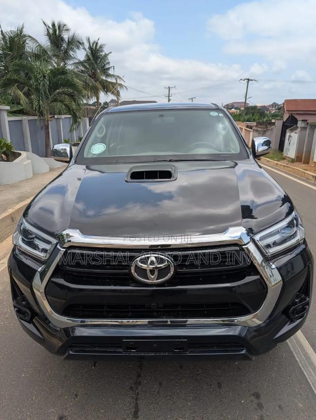 Toyota Hilux SR5 4x4 2013 Black
