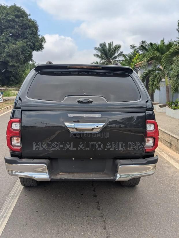 Toyota Hilux SR5 4x4 2013 Black