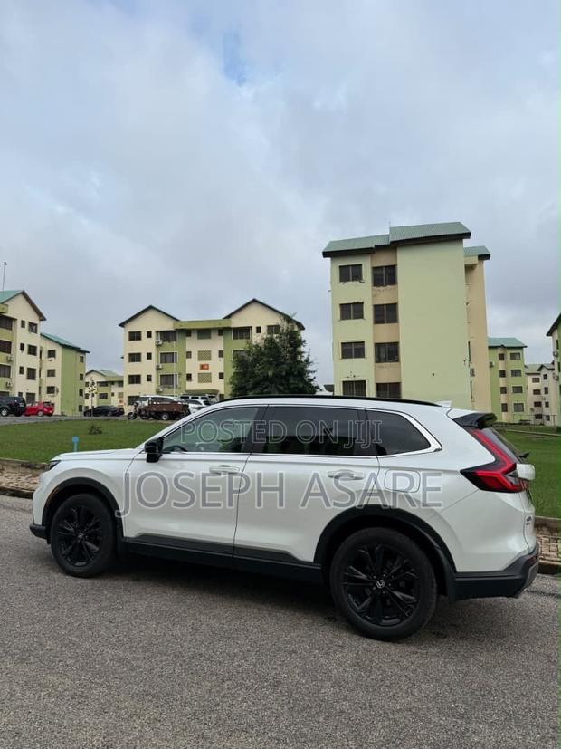 Honda CR-V 2024 White