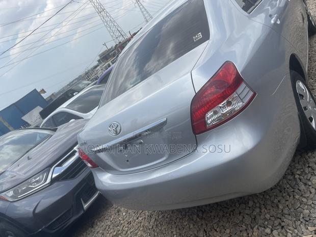 Toyota Belta 2012 Silver
