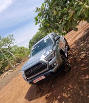 Toyota Tacoma SR5 2019 Gray for sale