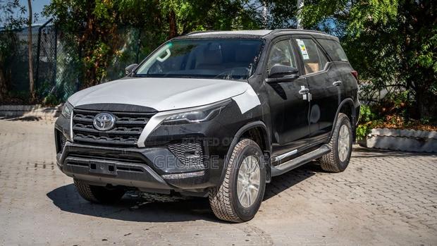 New Toyota Fortuner 2025 Black