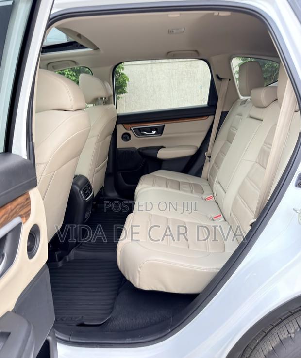 Honda CR-V Touring AWD 2018 White