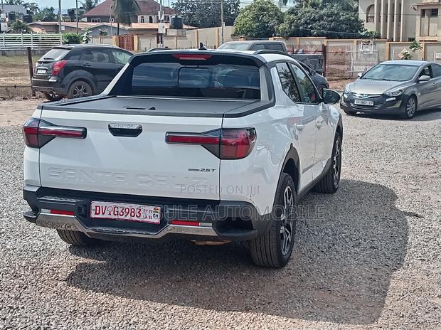 Hyundai Santa Cruz SE FWD 2025 White