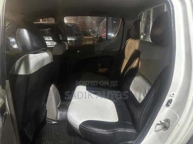 Mitsubishi L200 Double Cab 2.5 136hp 4WD 2009 White