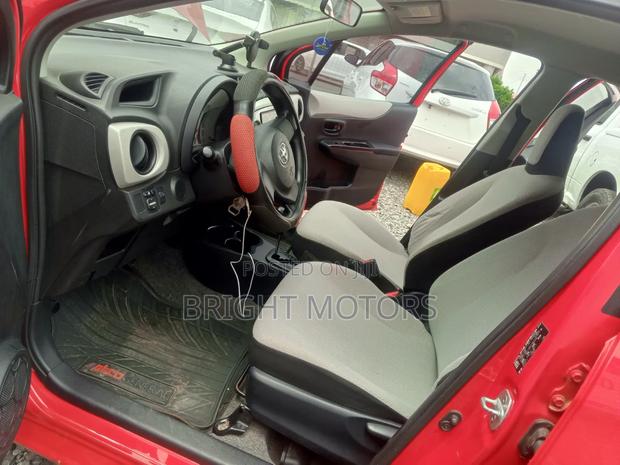 Toyota Vitz 1.5 FWD 5dr 2012 Red