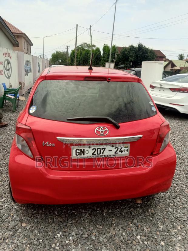 Toyota Vitz 1.5 FWD 5dr 2012 Red
