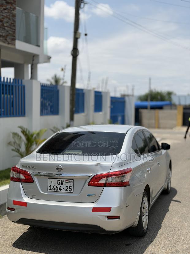 Nissan Sentra SL 4dr Sedan (1.8L 4cyl CVT) 2015 Silver