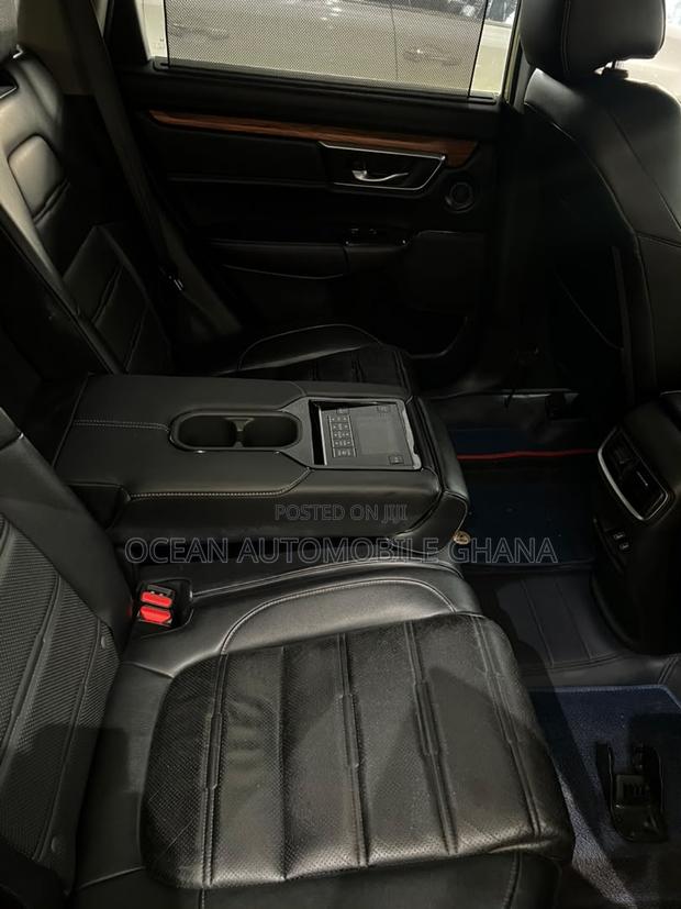 Honda CR-V Touring AWD 2018 Green