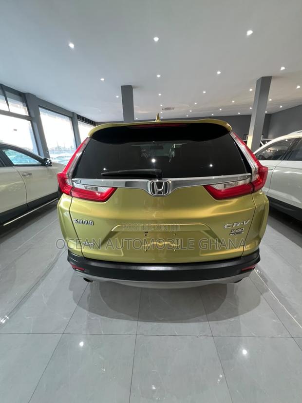 Honda CR-V Touring AWD 2018 Green