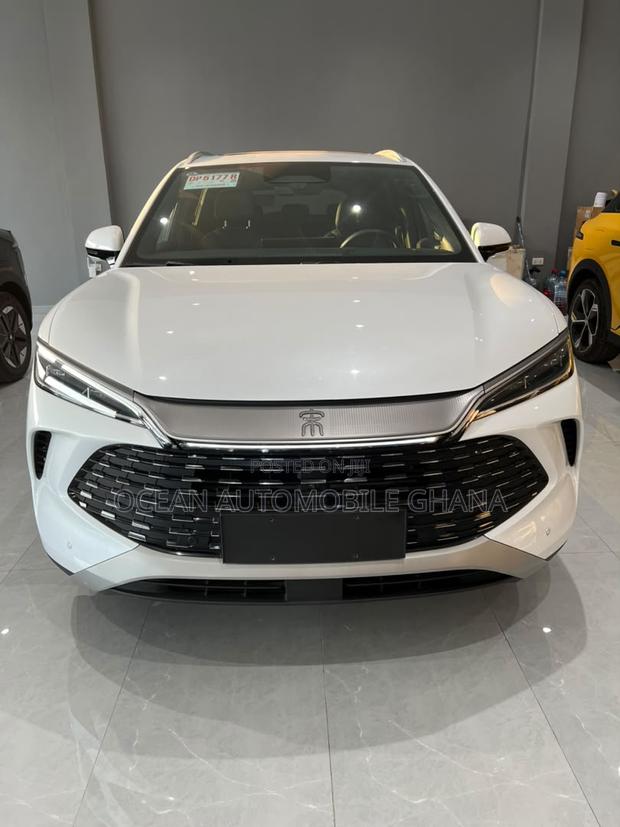 New BYD Song L DM-i 2025 White
