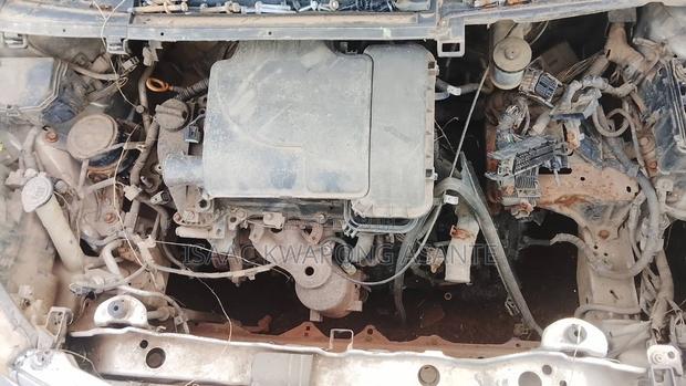 Toyota Vitz 1.3 AWD 5dr 2012 Silver