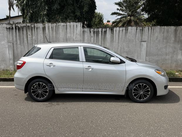 Pontiac Vibe 2010 Silver