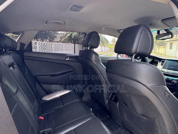 Hyundai Tucson 2016 Silver